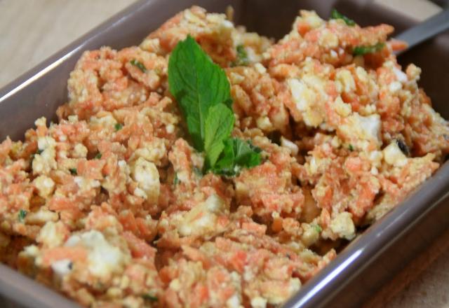 Salade de carottes et feta à la menthe