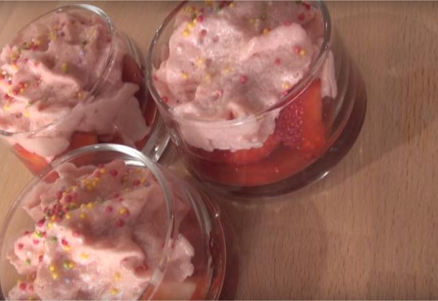 Mousse à la fraise express