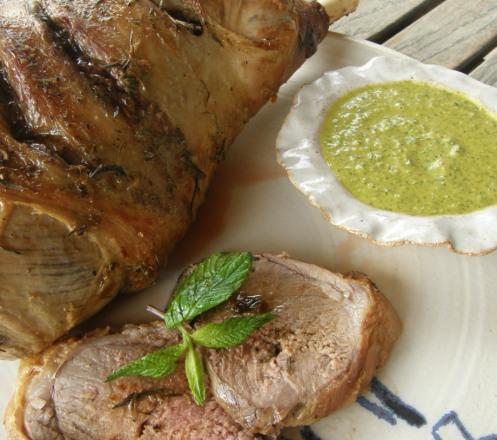 Gigot d'agneau salsa menthe verte