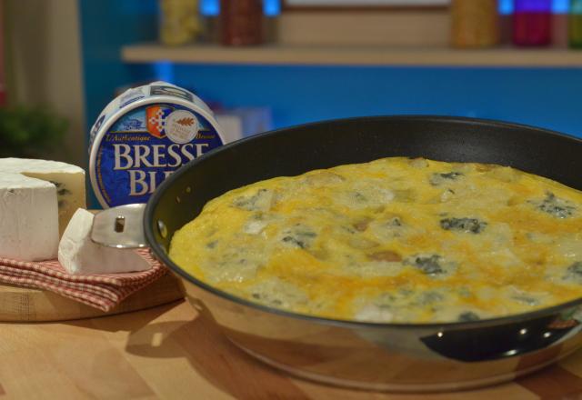 Omelette aux pommes de terre et au Bresse Bleu