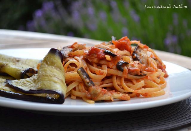 Pâtes linguine à la norma (aux aubergines grillées)