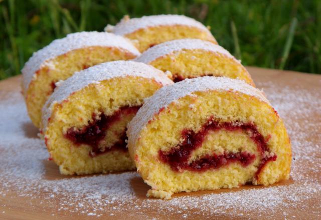 Gâteau roulé à la confiture de framboises