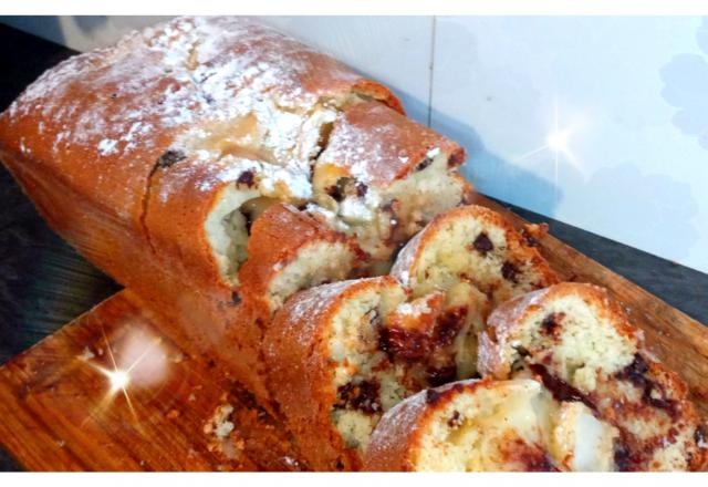 Cake à la poire et aux pépites de chocolat