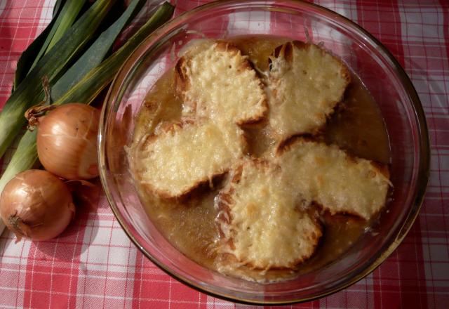 Soupe à l'oignon maison