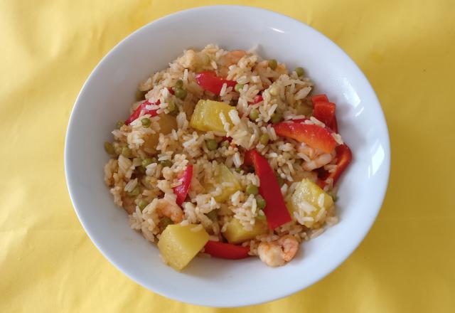 Riz sauté à l'ananas