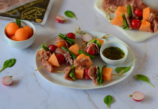 Brochettes de melon et jambon de Parme AOP