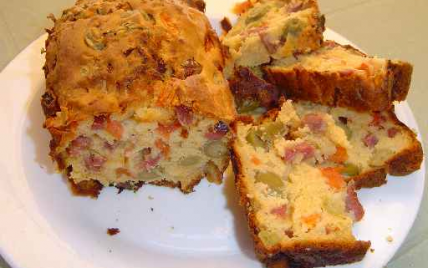 Cake sans gluten jambon de canard olives