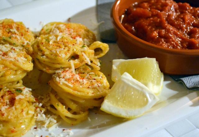 Spaghettis frits sauce all'arrabiata