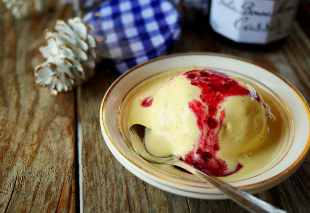 Parfait glacé à la Gelée de Cassis Bonne Maman