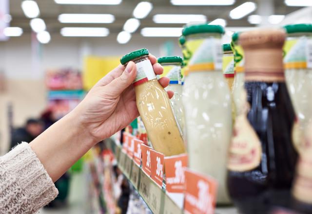 “Ce sont vraiment des cochonneries, c’est terrible” : deux experts mettent en garde sur les vinaigrettes allégées vendues en supermarché