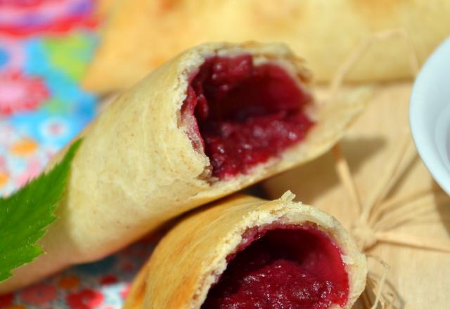 Chaussons fourrés à la purée de mûre et rhubarbe