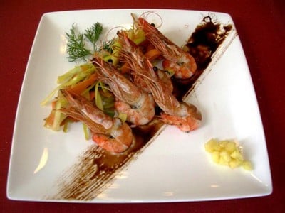 Gambas piquées à l'ananas et à la vanille