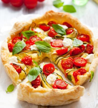 Tarte au Chavroux, tomates et courgettes