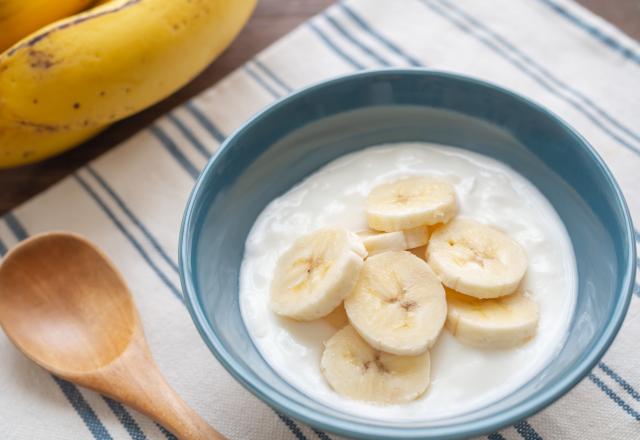 Voici les 5 aliments à associer à la banane au petit déjeuner pour bénéficier de ses bienfaits