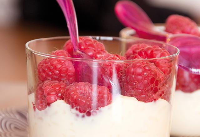 Verrine de riz au lait minute aux framboises et vanille