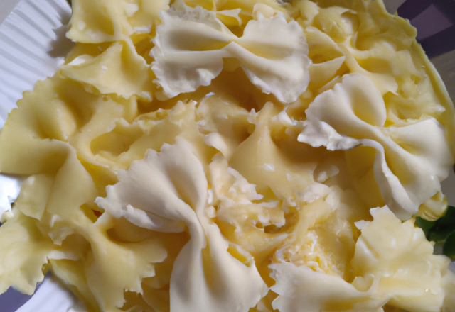 Farfalle à la crème de pignons et de parmesan