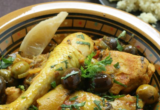 Tajine de poulet aux olives et citrons confits