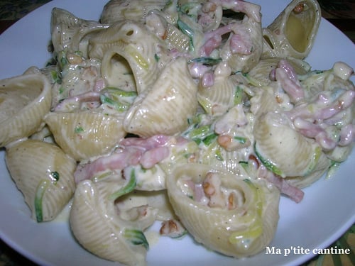 Lumaconis au roquefort et aux courgettes