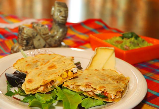 Quesadillas au poulet, maïs et Tomme de Savoie IGP