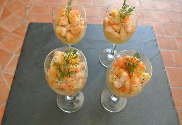 Crevettes au coriandre sur mousse d'ananas