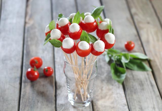 Bouquet de tomates cerises et mozza