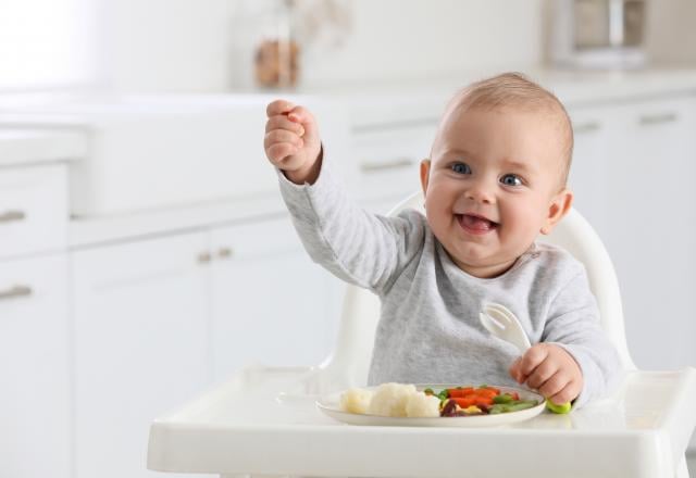 Alimentation pour bébé : trop de sucre et d’additifs dans plus d’un tiers des produits analysés lors d’une étude