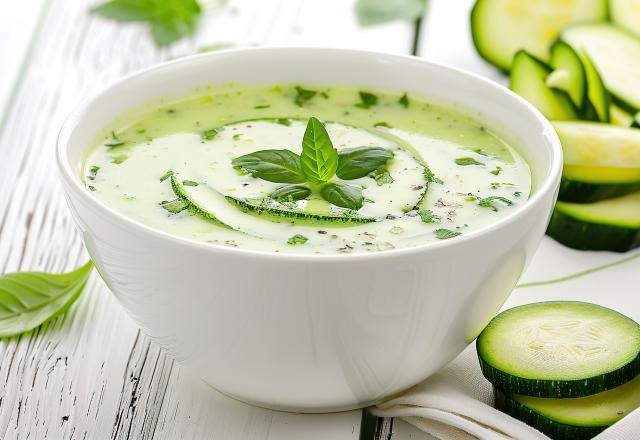 Soupe froide de courgettes