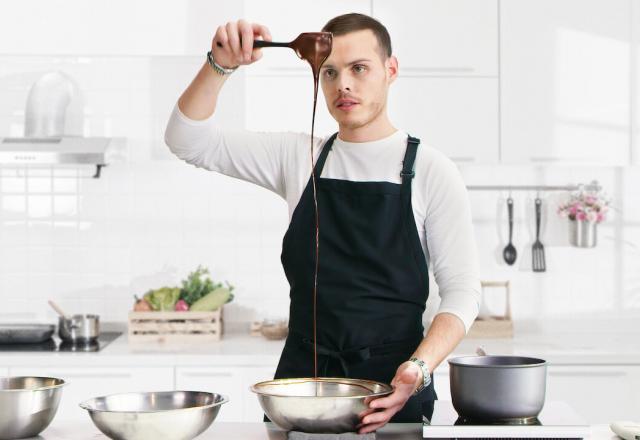 Netflix : A l'école du chocolat, le nouveau programme culinaire avec Amaury Guichon