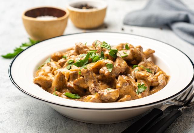 Comment réussir un bœuf Stroganoff, le plat réconfortant à cuisiner en 10 minutes ce week-end