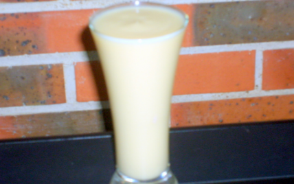 Smoothie fruité (bananes-coco-ananas)