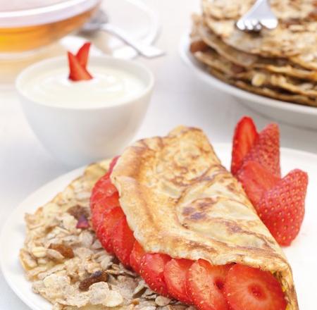 Crêpes aux céréales muesli et fraises