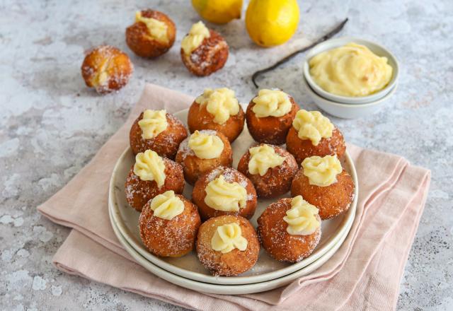 Castagnole fourrées à la crème pâtissière