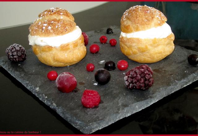 Choux au citron et fruits rouges