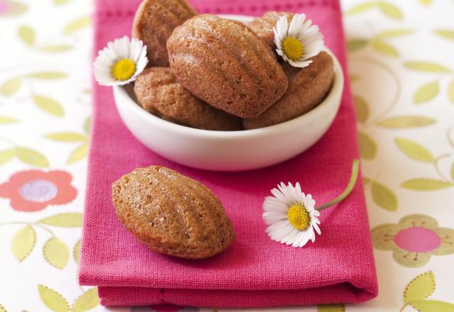 Madeleines au sarrasin et à la violette