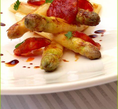 Asperges blanches, chorizo et vieux balsamique