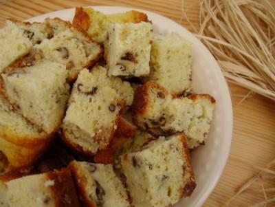 Cake  au roquefort et aux noix, aux parfums de miel et  de romarin