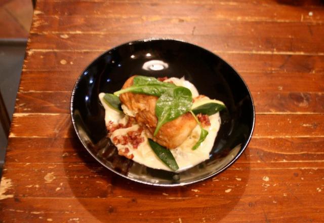 Poulet en feuille de brick farci à la Fourme d'Ambert