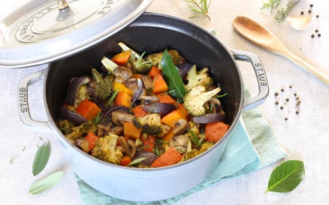 Elle est encore meilleure le lendemain ! Découvrez notre recette de ratatouille d’automne avec des légumes de saison