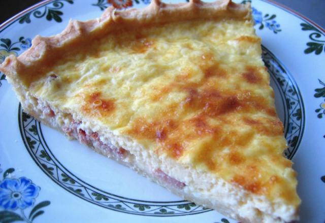 Quiche Lorraine généreuse à l'emmental