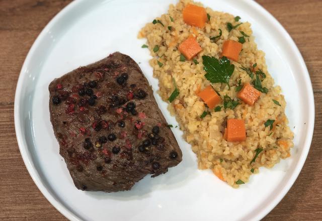 Risotto de boulgour au potiron et pavé de bœuf au poivre