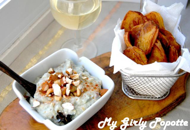 Roquefort comme des "rillettes" aux pruneaux, aux fruits secs et chips fourrées au roquefort