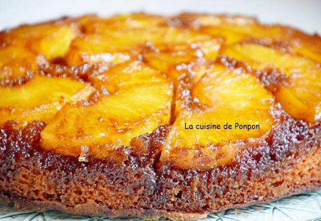 Gâteau à l'ananas frais caramélisé à la cassonade