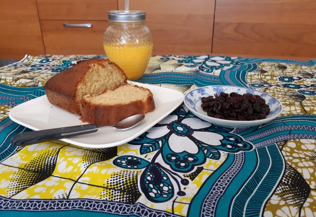 Cake à l'orange aux épices et à la liqueur de goyave