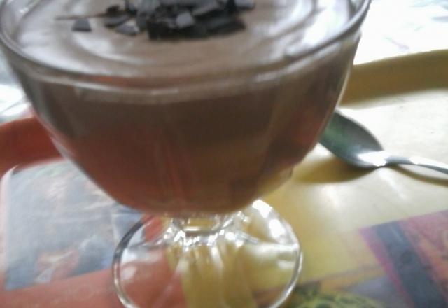 Mousse au chocolat savoureuse