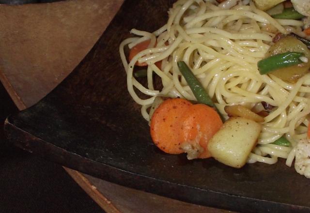 Spaghettis aux légumes façon Asiatique