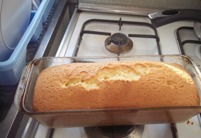 Gâteau de Savoie traditionnel