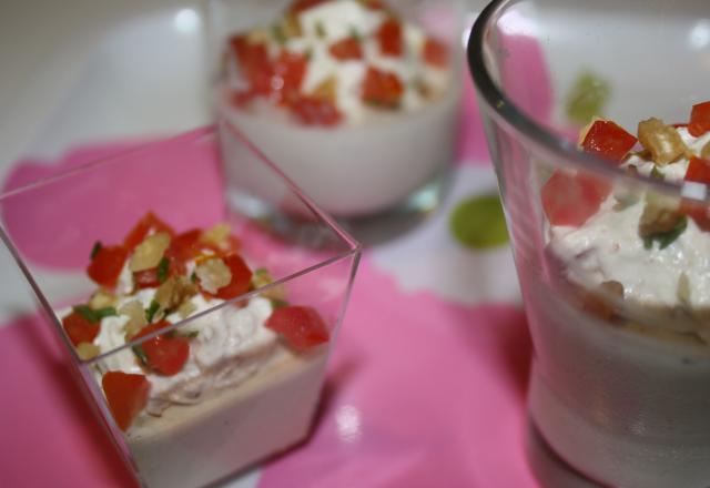 Panacotta de roquefort et crème aux noix