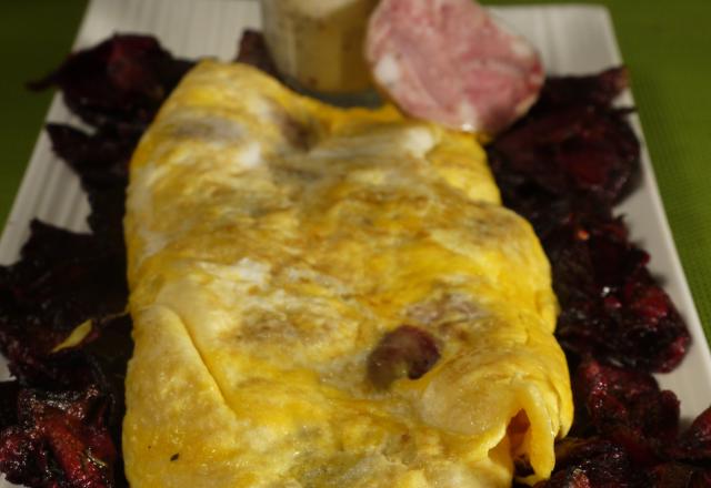 Omelette au boudin blanc et chips de betterave