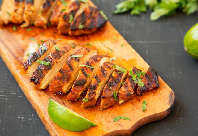 Comment éviter que les blancs de poulet ne deviennent trop secs au barbecue ?