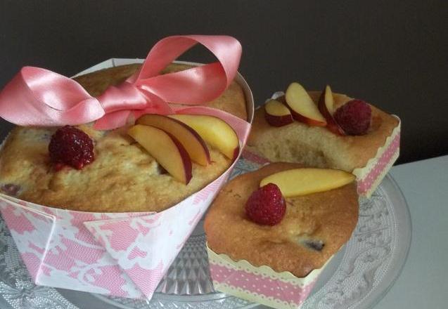 Cake nectarine jaunes et framboises